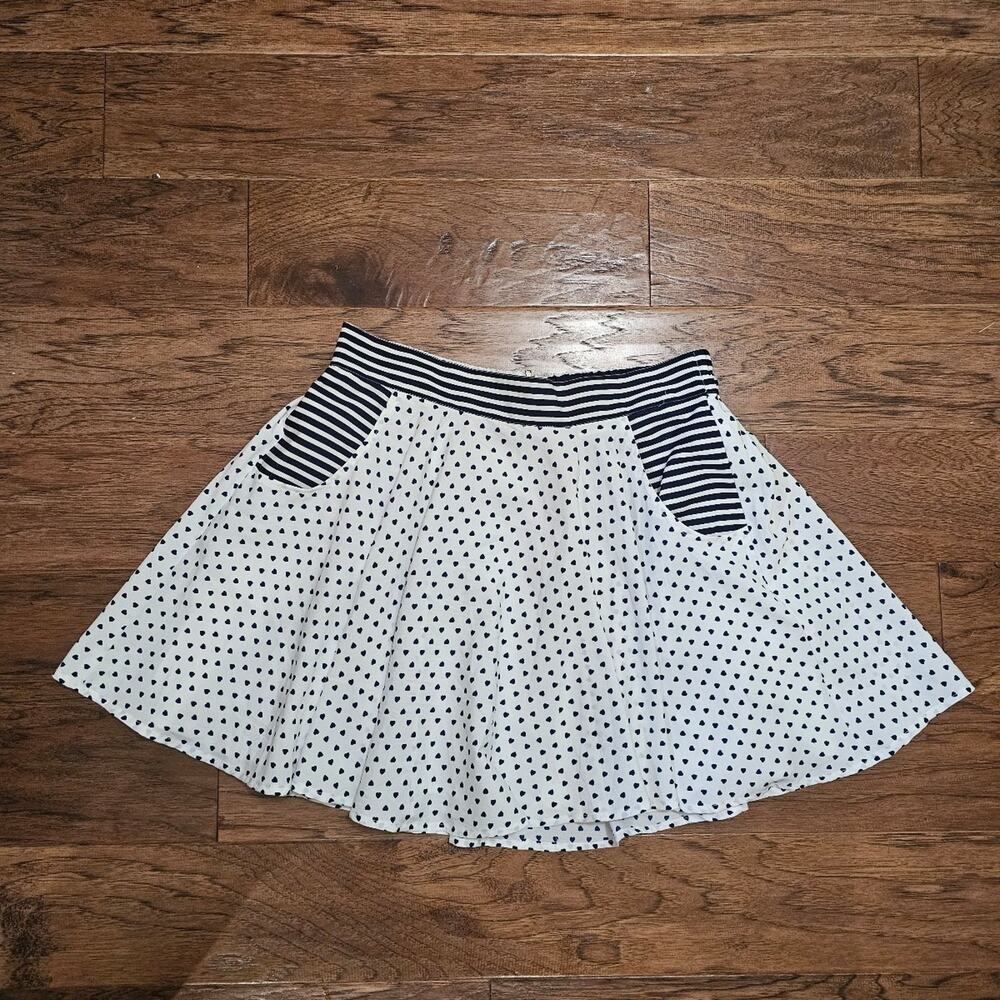 Delias mini circle skirt large